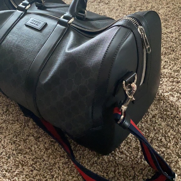 Gucci soft GG supreme carry-on duffle - Picture 7 of 12